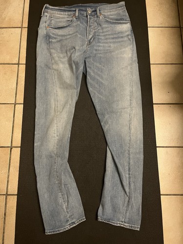 Levi premium lej - premium,