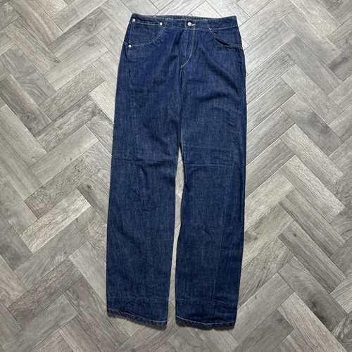 Levi engineered twisted - engineered,